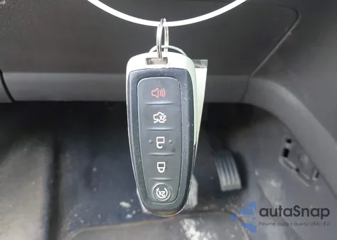 2013 Ford Escape Titanium z USA, uszkodzony, nr VIN 1FMCU0J90DUA13114